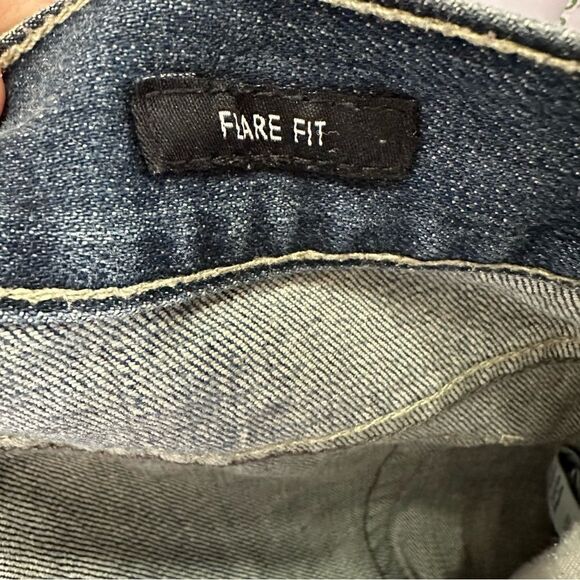Calvin Klein size 27/4 flare fit jeans - Picture 10 of 10